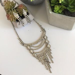 BUNDLE♥️deco rhinestone ladder necklace&earring